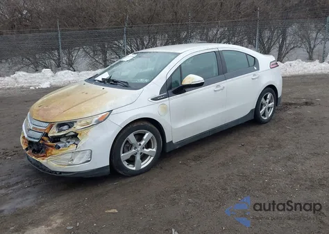 2015 Chevrolet Volt z USA, uszkodzony, nr VIN 1G1RD6E40FU107523